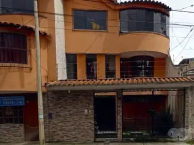 CASA EN ALQUILER