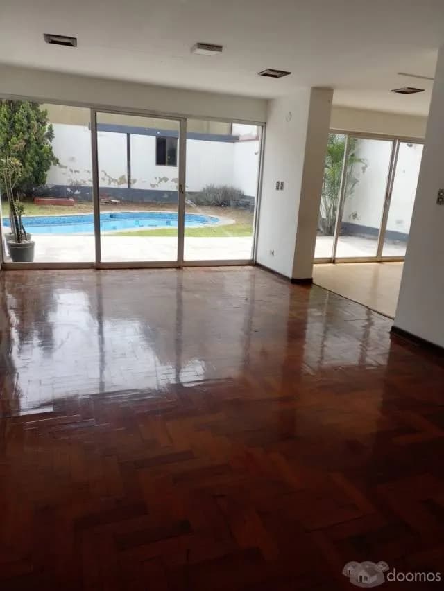 ALQUILER DE CASA DE 3 PISOS - URB NEPTUNO-SURCO - USD 2,000 — foto 3