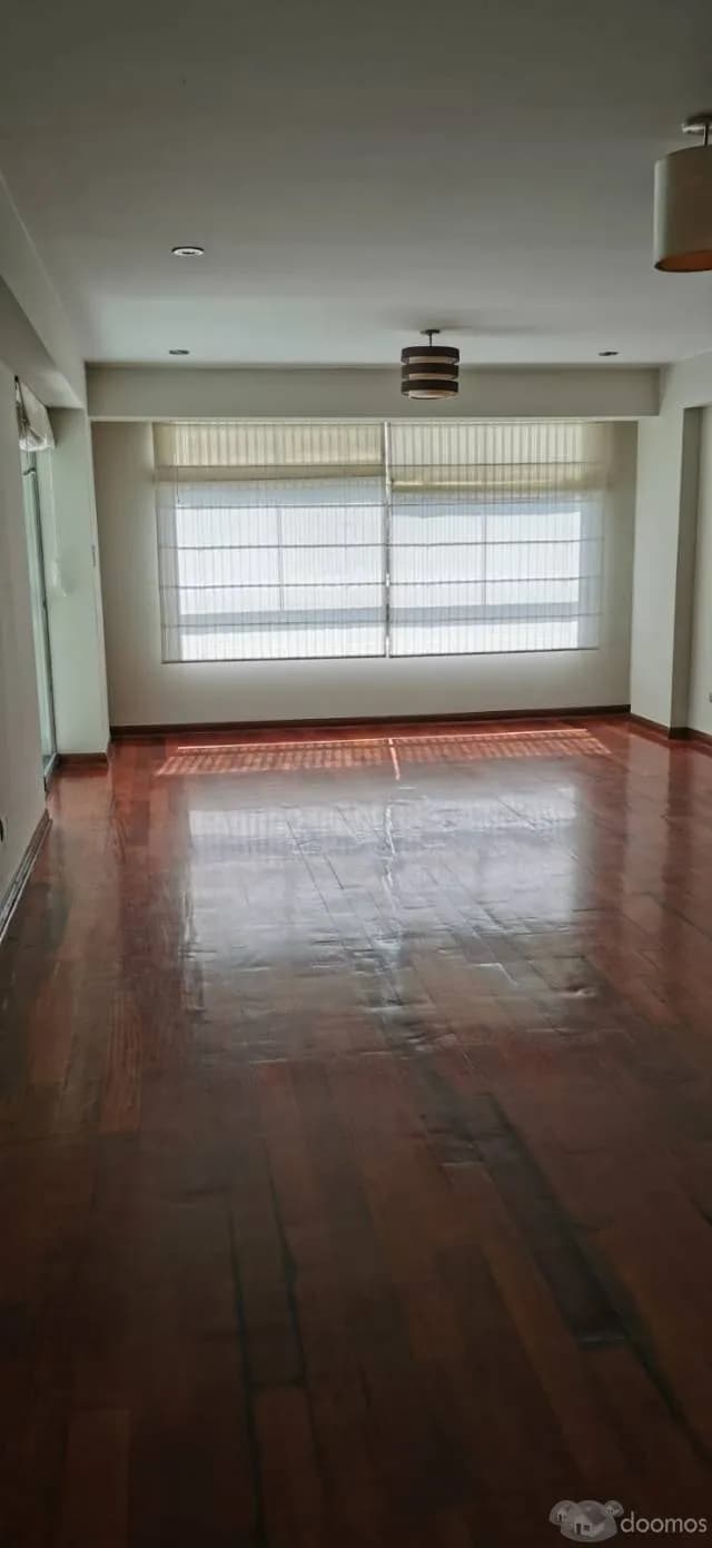 Alquiler de amplio departamento en San Isidro - Lima — foto 1