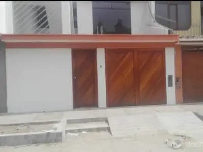 Bonita casa - bien ubicada