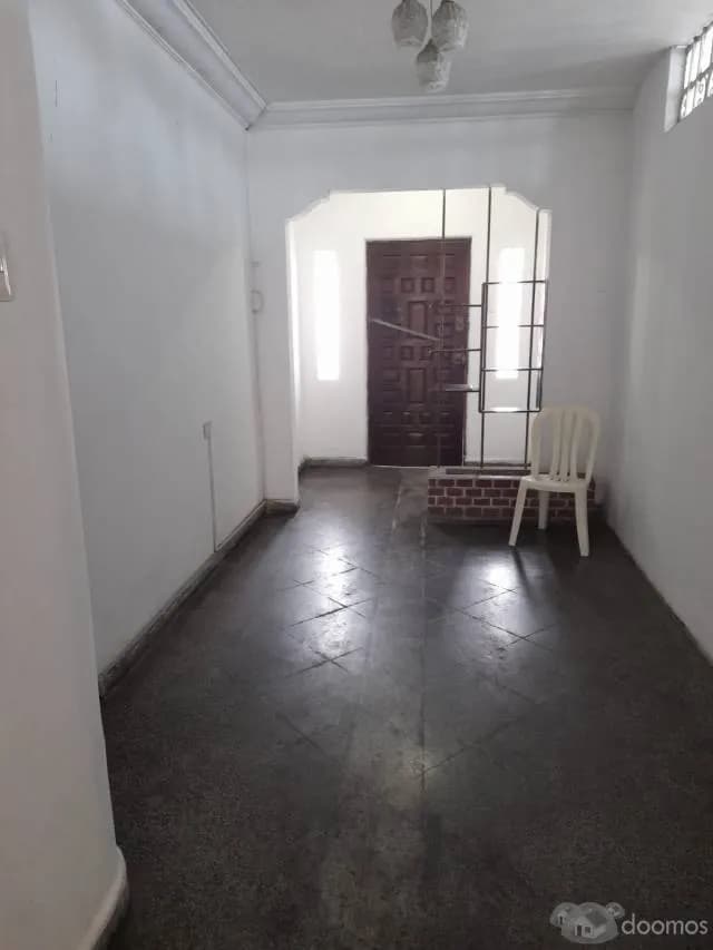 OCASIÓN ÚNICA – VENTA DE AMPLIO PRIMER PISO EN EL CENTRO DE TRUJILLO — foto 14