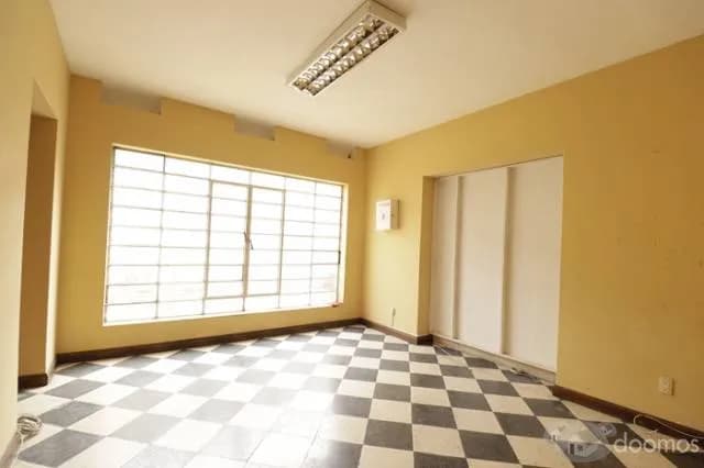 CASA DE 2 PISOS EN MIRAFLORES PARA RENOVAR O EDIFICAR EXCELENTE PARA RESTAURANTE — foto 8