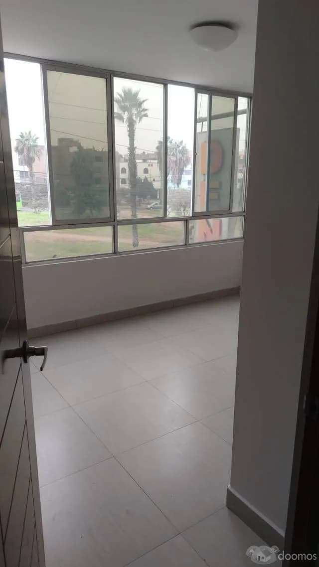 ALQUILER DE DEPARTAMENTO EN LOS OLIVOS — foto 2