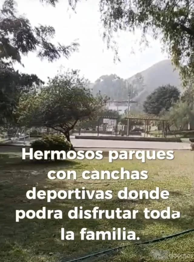 VENTA DE CASA EN LAS LOMAS DE LA MOLINA VIEJA  CON PISCINA — foto 3