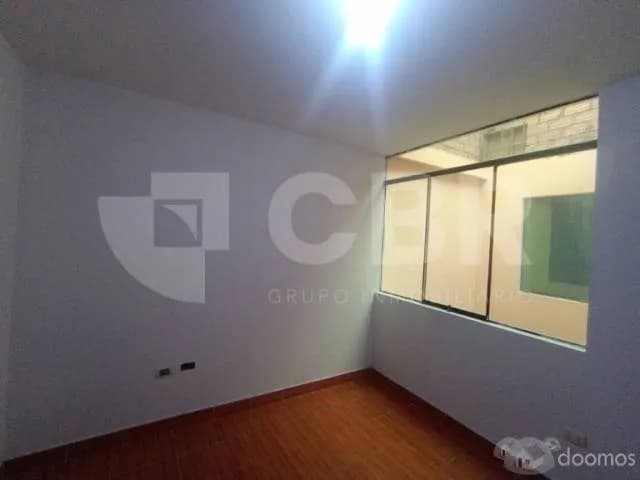 VENTA LOCAL COMERCIAL EN LOS OLIVOS — foto 9