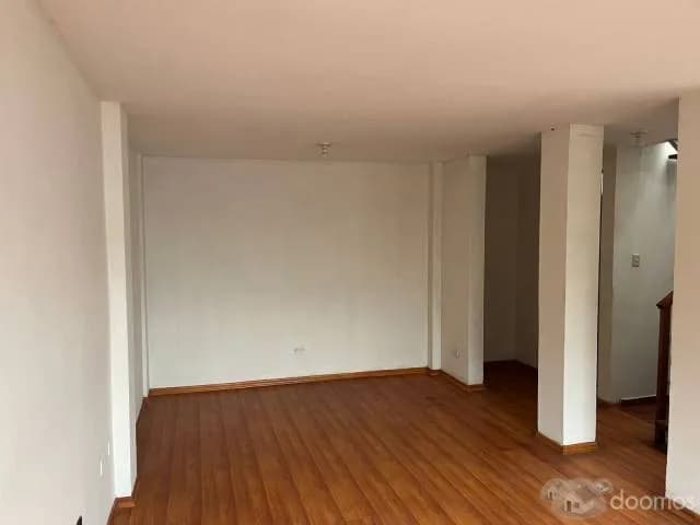 Se alquila Dúplex — foto 1