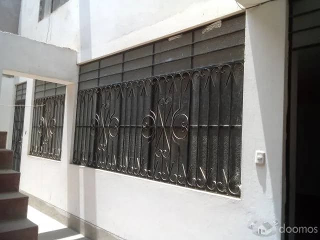 SE VENDE PROPIEDAD DE 2 PLANTAS — foto 3