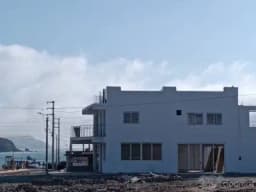CASA LOCAL COMERCIAL DE ESTRENO EN BALNEARIO TORTUGAS