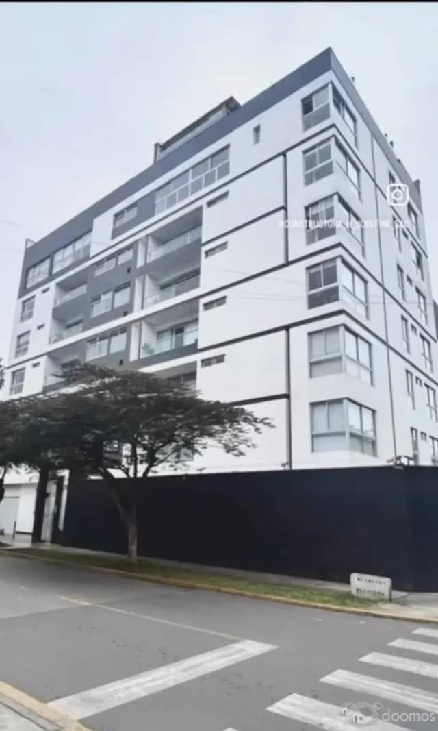 VENDO Lujoso PENTHOUSE en SURCO — foto 1