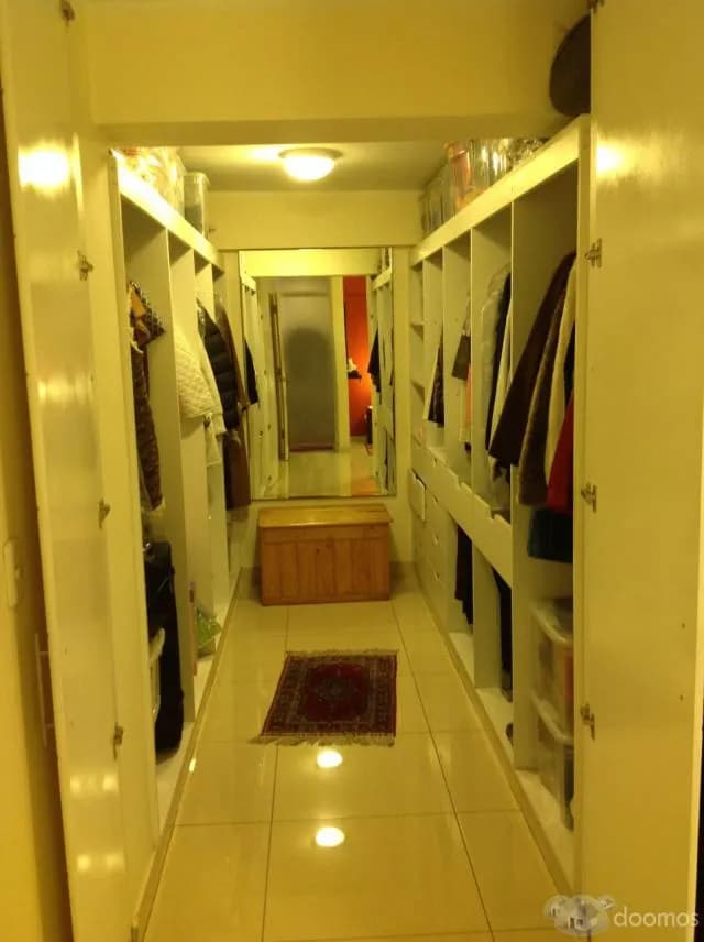 DUPLEX 230 m2 AMPLIO DE 03 DORMITORIOS CADA UNO CON BAÑO INCORPORADO — foto 2