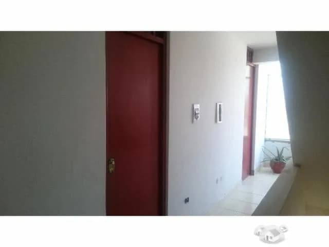 se alquilan cuartos habitaciones amobladas centro de chepen — foto 3