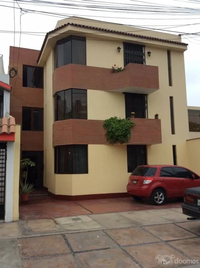 Hermoso Departamento ubicado en 3er piso (edificio de 3 pisos) de 117.05 m2 + aires compartidos — foto 1