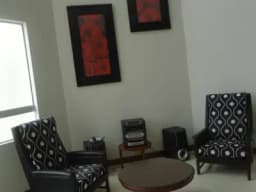 alquilo hermosa casa nueva con mini departamento
