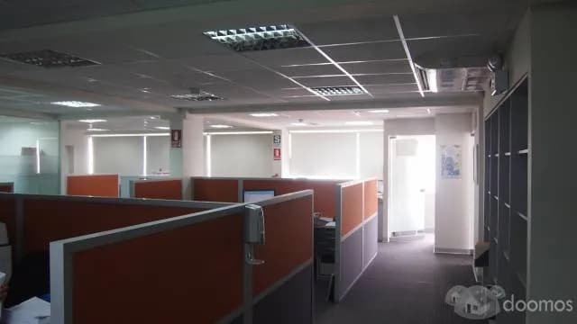 EDIFICIO CORPORATIVO DE OFICINAS — foto 7