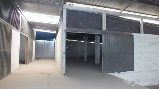 REMATE - Almacén de 3000m2 en San Martin de Porres — foto 1
