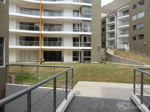 LINDO DPTO ESTRENO SEGURIDAD Y RODEADO DE JARDINES — foto 1