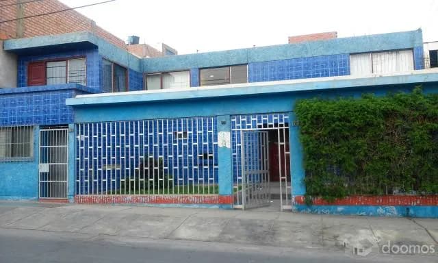 OPORTUNIDAD -VENTA DE CASA COMO TERRENO O VIVIENDA — foto 7