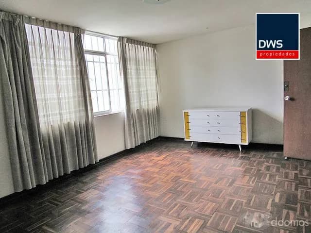 Vendo Amplia Casa en Corpac, San Isidro — foto 1