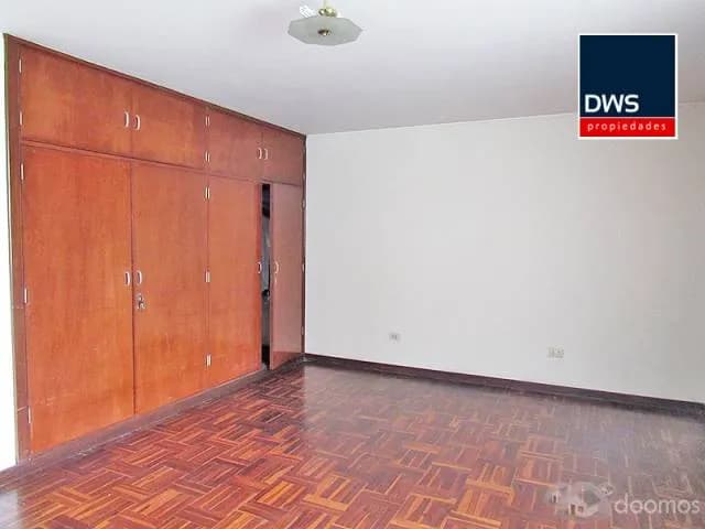 Vendo Amplia Casa en Corpac, San Isidro — foto 2