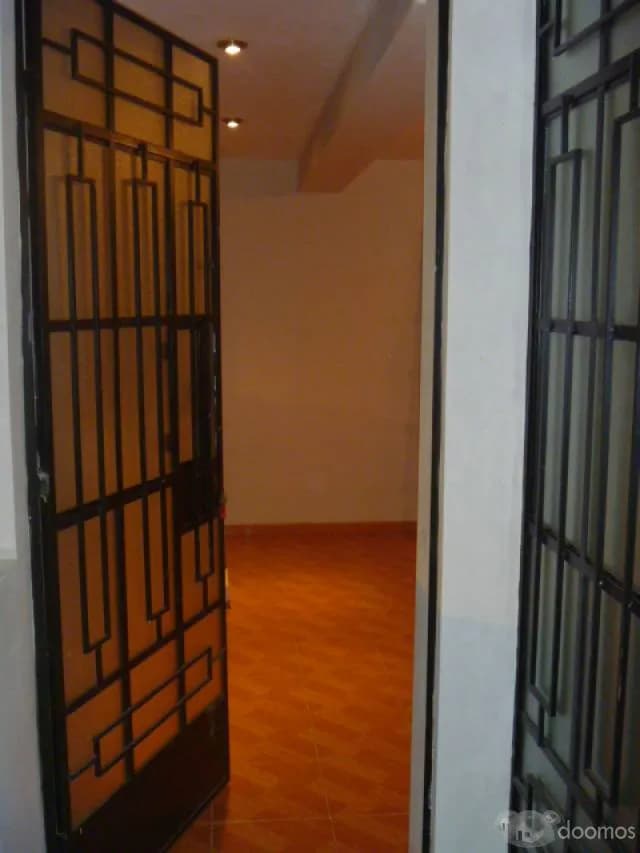 ALQUILO DPTO. DE 03 HABITACIONES EN SMP — foto 1