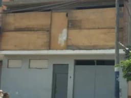 OCASION VENTO CASA DE DOS PISOS PARA ALMACEN, OFICINAS AREA 178 MTS