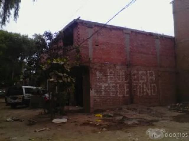 VENTA DE CASA DE DOS PISOS — foto 1
