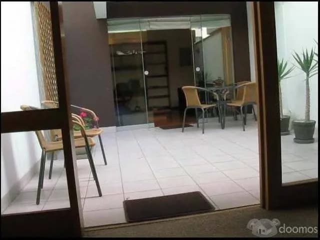 LINDO DEPARTAMENTO EN MIRAFLORES CERCA PARQUES Y MALECON CISNEROS — foto 6