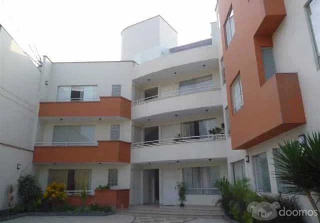 DPTO EN ALQUILER DE REMATE A 700$ SAN BORJA 970506866 — foto 1
