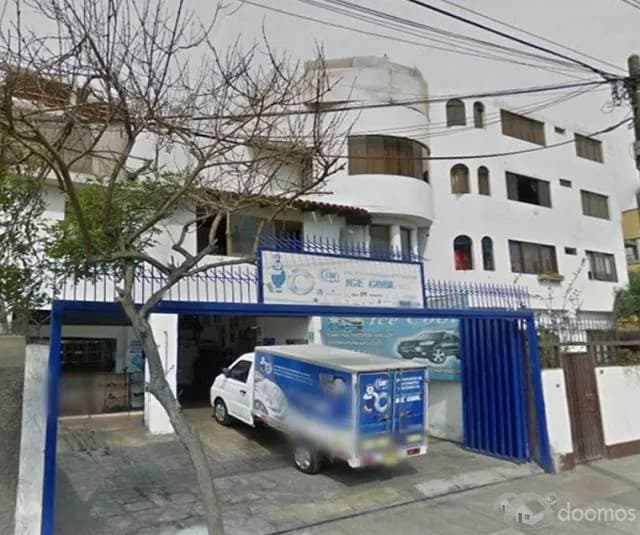 EDIFICIO EN ESQUINA DE 4 PISOS — foto 2