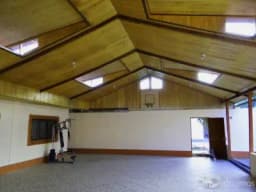 VENDO CASA CON PISCINA