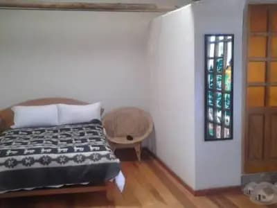 SE ALQUILA HERMOSA CASA HOSPEDAJE