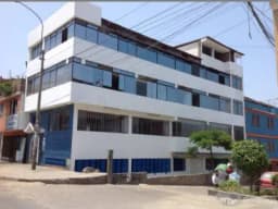 Local Comercial en Sjm de 140 m²