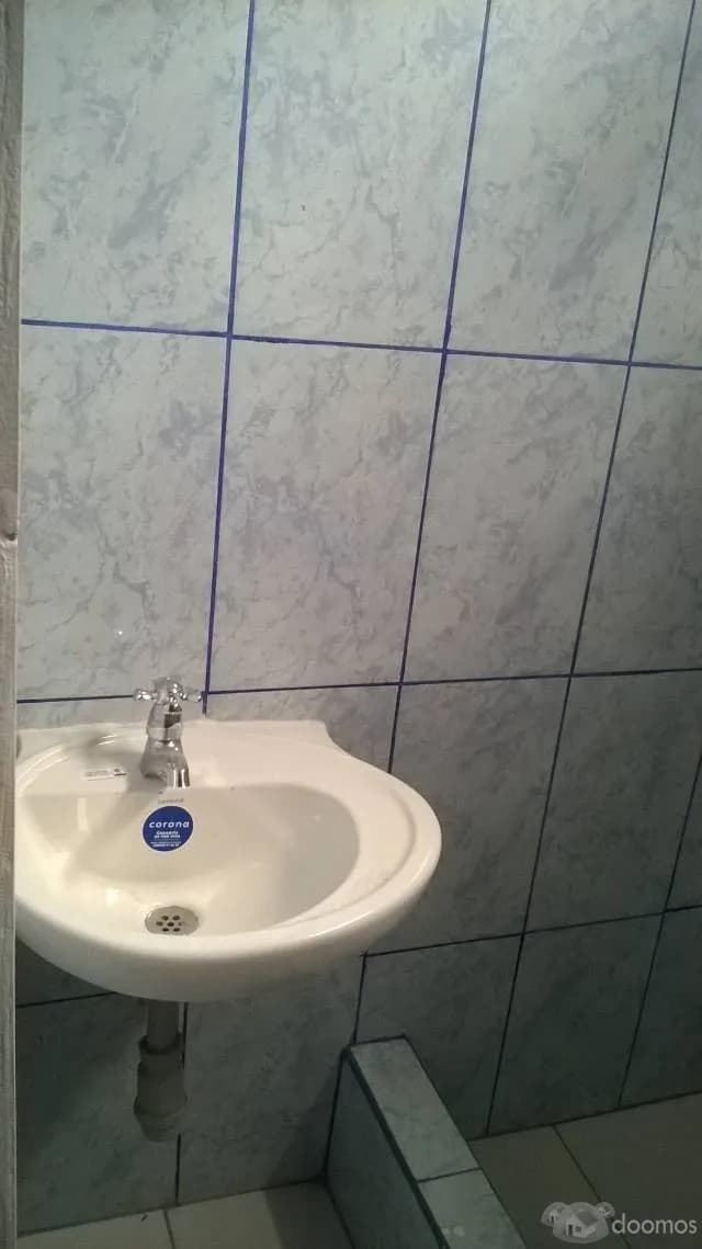 Alquilo cuarto con baño,cocina y wifi — foto 5
