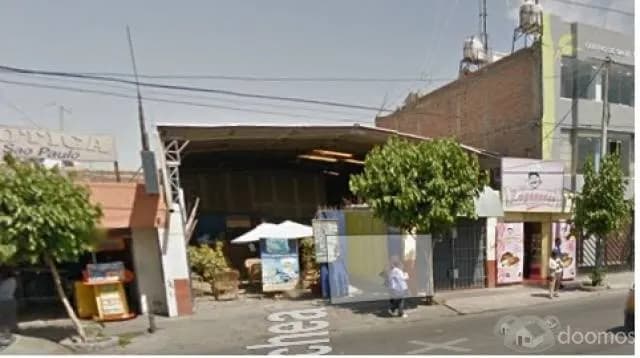 Alquilo local comercial para farmacia o botica — foto 1