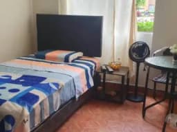 HABITACION AMOBLADA EN DPTO COMPARTIDO EN CONDOMINIO LA HUACA -SAN MIGUEL