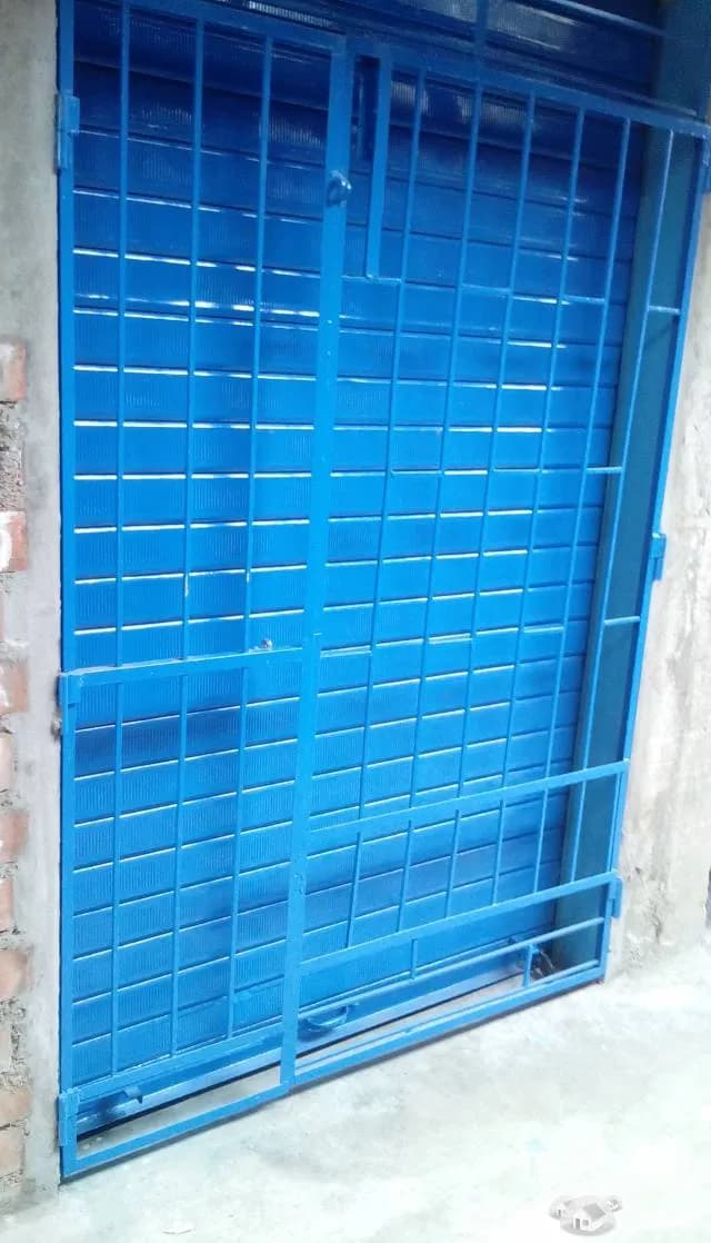 ALQUILO LOCAL EN ZONA INDUSTRIAL PUERTA ADENTRO (INTERIOR) — foto 1