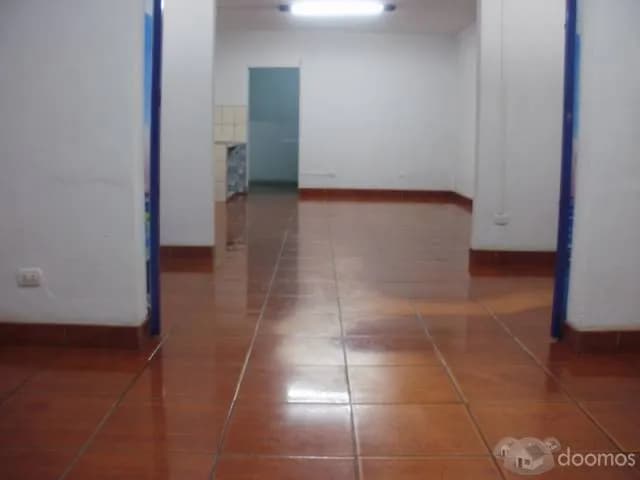 ALQUILO LOCAL Para uso COMERCIAL y/o INDUSTRIAL — foto 1