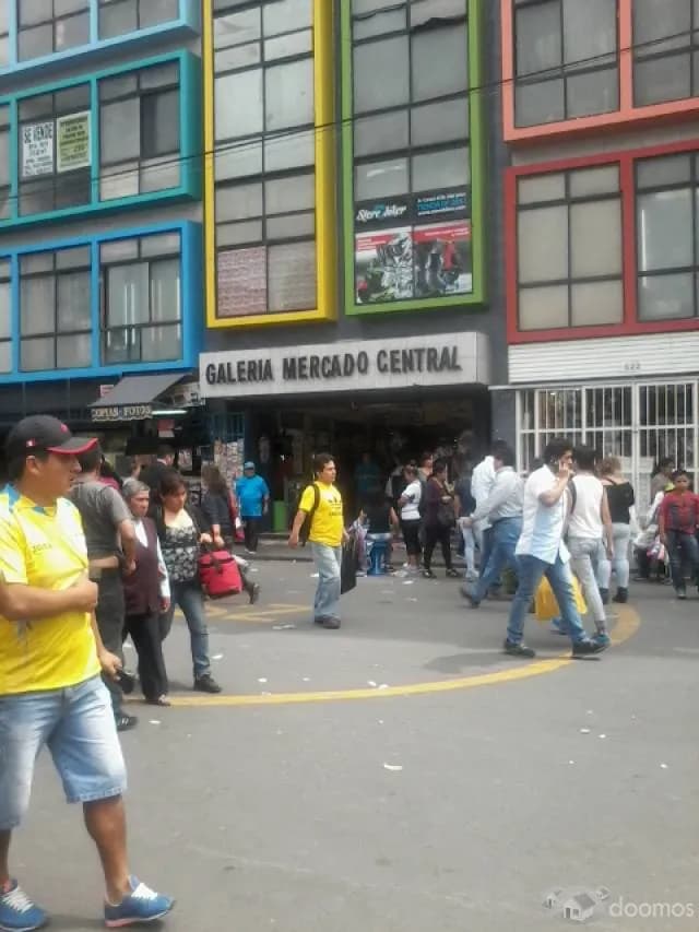 Remato local en Galería Central — foto 1