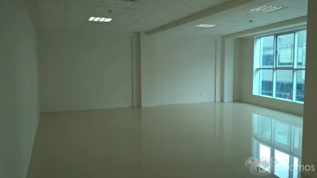 Alquiler de Local  520 m2 a 13490 Dólares — foto 2