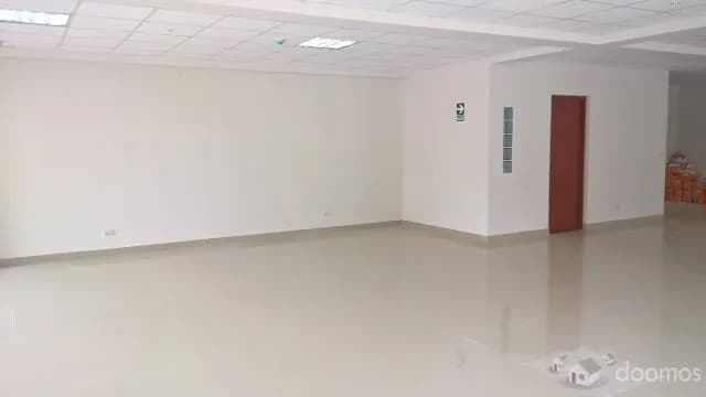 Alquiler de Local  520 m2 a 13490 Dólares — foto 3