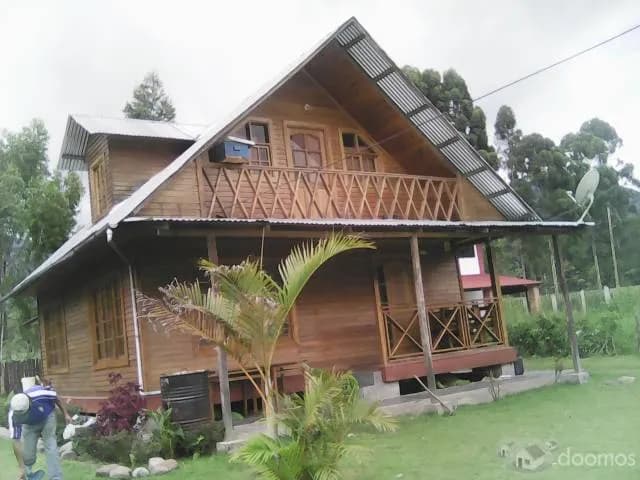 Casa de diseño austroaleman - modelo tipico Oxapampino — foto 1