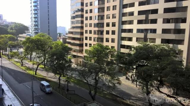 Alquiler de Oficina de 112 m2 a 3490 soles — foto 3