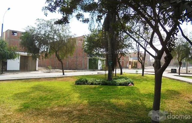 OCASIÓN TERRENO FRENTE A PARQUE  - CARABAYLLO — foto 4