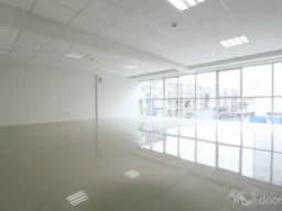 ALQUILO OFICINA EN CENTRO EMPRESARIAL "LA PAZ"