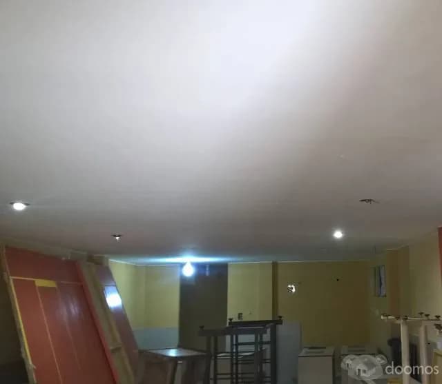 Alquiler de Local  90 m2 en surquillo a 900 Dólares — foto 2