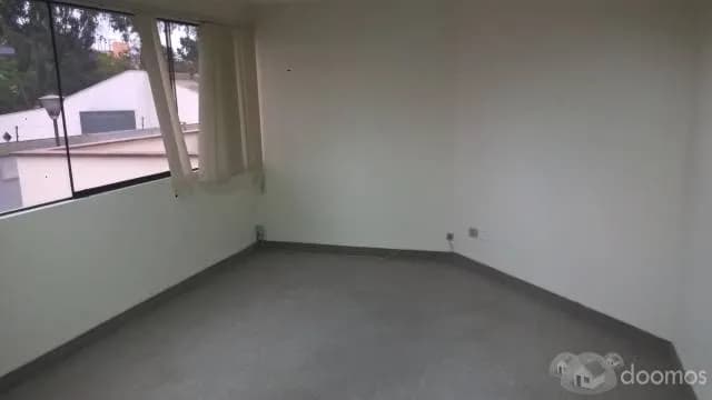 Alquiler de oficina 150 m2 a 1690 dólares en Surco — foto 1
