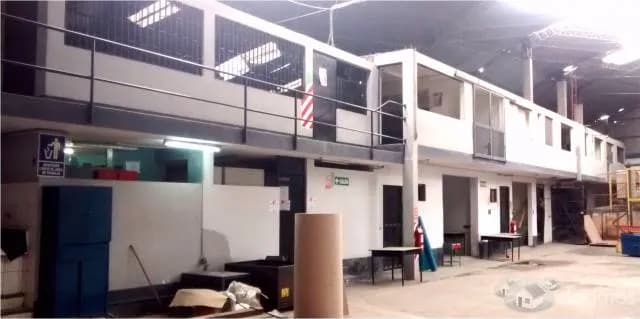 VENTA DE LOCAL INDUSTRIAL - SJL — foto 6