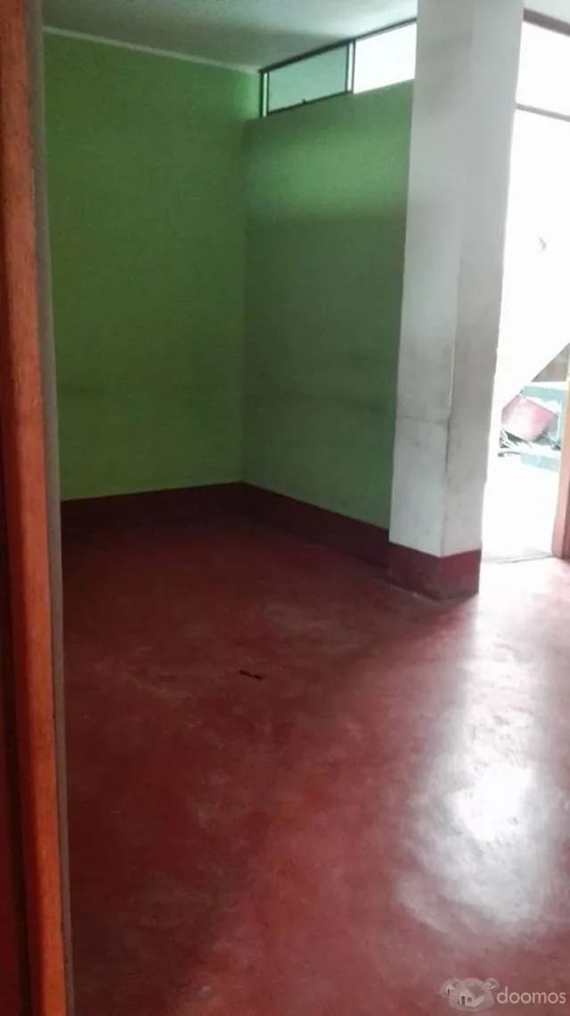 REMATO CASA DE 3 PISOS EN PUENTE PIEDRA - 100m2 — foto 1