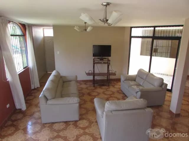 Alquiler de amplia casa - Chincha Alta — foto 3