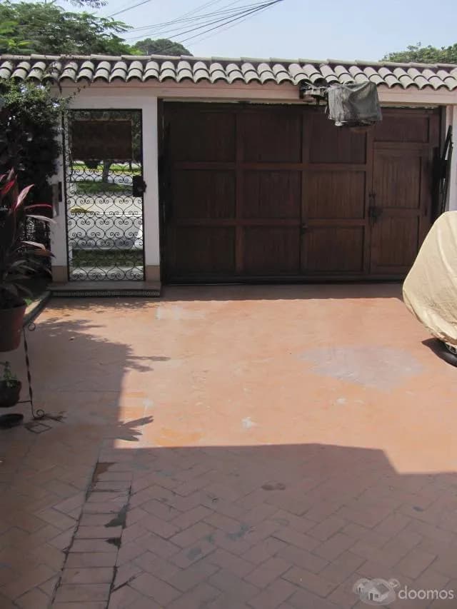 Alquiler de casa en San Isidro de 255 m2 a 2250 Dólares — foto 2